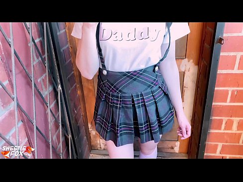 ❤️ Skolniece dziļi sūc savu locekli un nodarbību vietā dīdās. ❤❌ Kvalitatīvs porno pie mums ❌